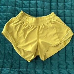 Lululemon Hotty Hot Shorts 2.5 inch Size 4 Lime Green